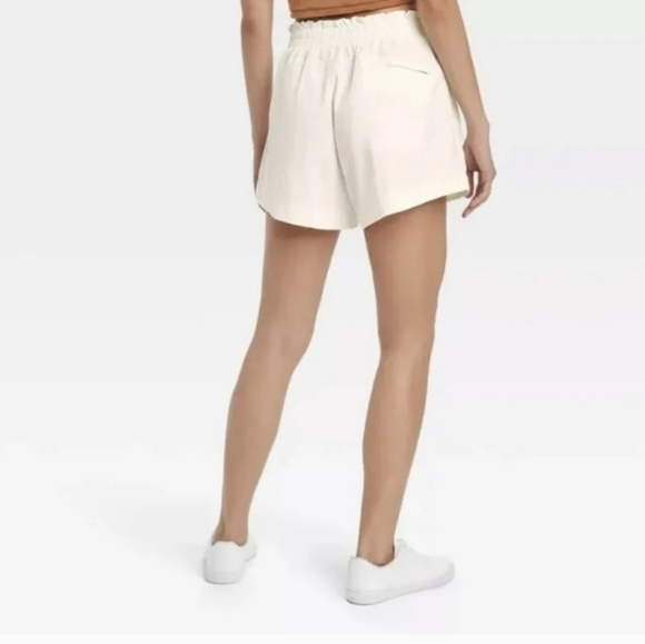 All in Motion Athletic Shorts Womens XXL Cream NEW - Picture 8 of 8